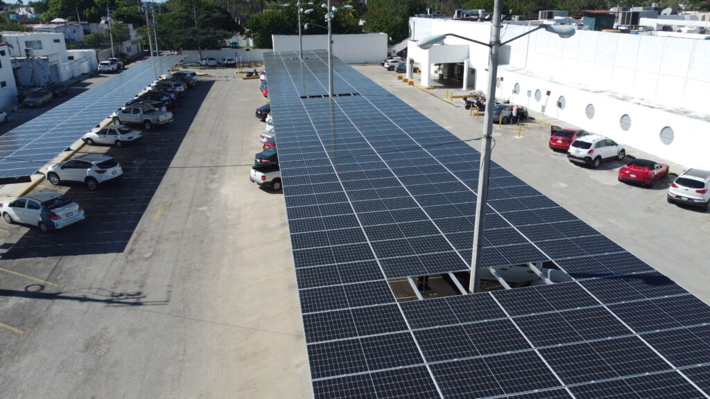 Estacionamiento solar / Solar parking / Carport solar