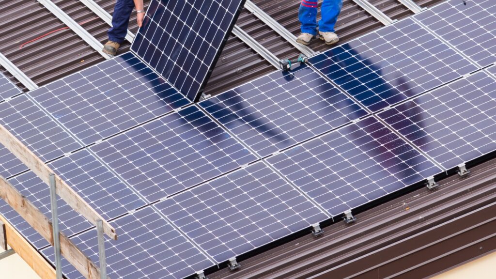 ¿Cuánto se ahorra con paneles solares? ¡Esto debes saber!