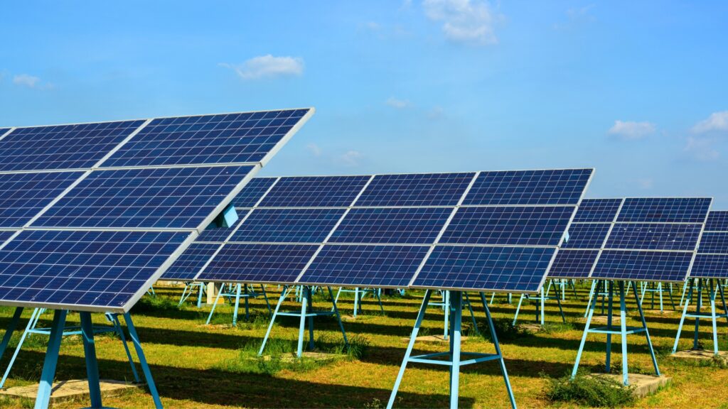 Paneles solares bifaciales ¿Te convienen? Qué son + Ventajas
